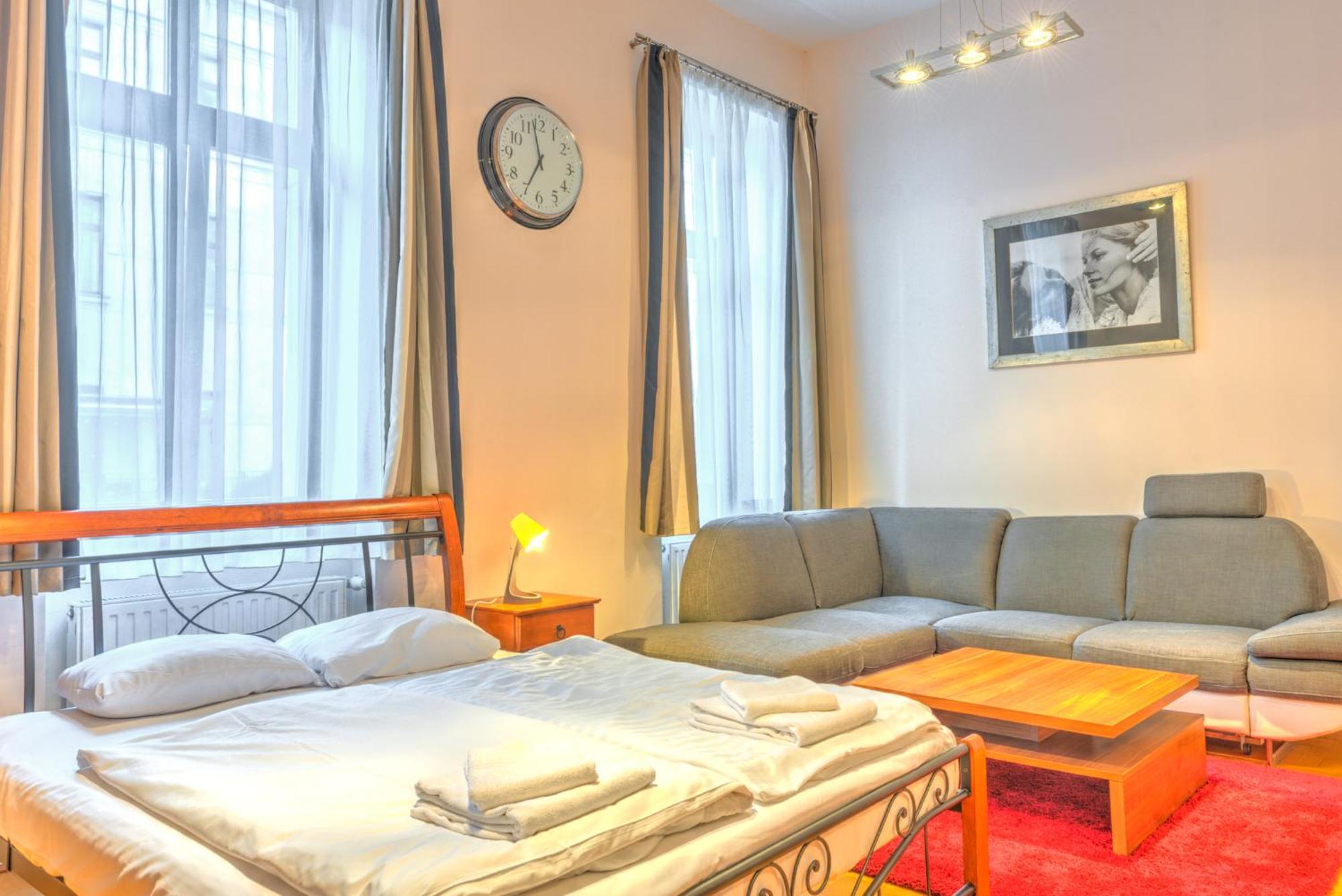 Central Downtown Apartments Budapest Exterior foto